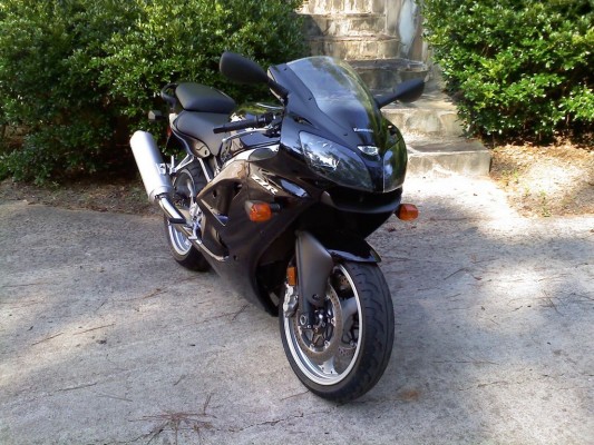 ZZR600 front