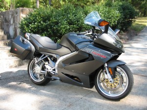 Aprilia RST 1000 Futura