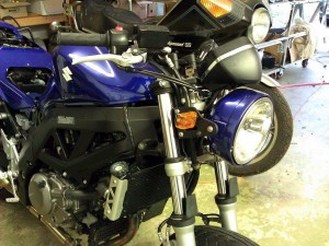 SV650 headlight- blue